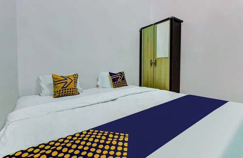 Cileunyi Hotel | SPOT ON 91159 Kost Putrana Syariah