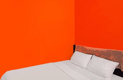 Lubuk Baja Hotel | SPOT ON 92360 Penginapan ReniNearMall Nagoya Hill