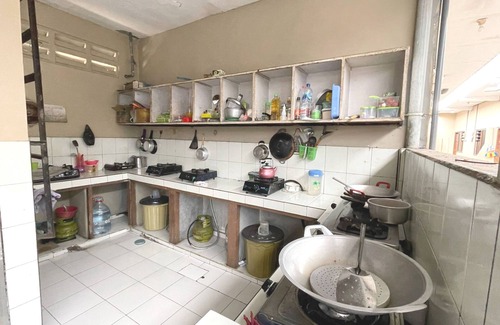 Sidoarjo Hotel | SPOT ON 93644 Sederhana Homestay