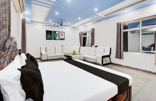 Karchana Hotel | SPOT ON Adhunik Publishing and Guest house