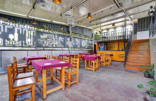 Jayanagar Hotel | SPOT ON Canton Lodging And Boarding