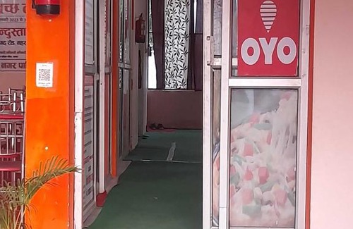 Hathras Hotel | SPOT ON Chaudhary Hotel