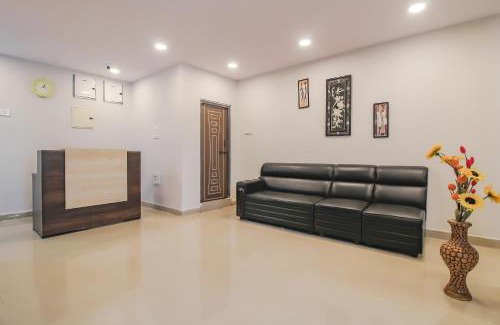 Hyderabad Hotel | SPOT ON Pnd Complex