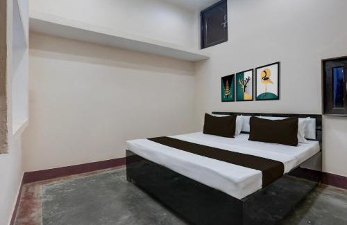 Karchana Hotel | SPOT ON Royal Hotel