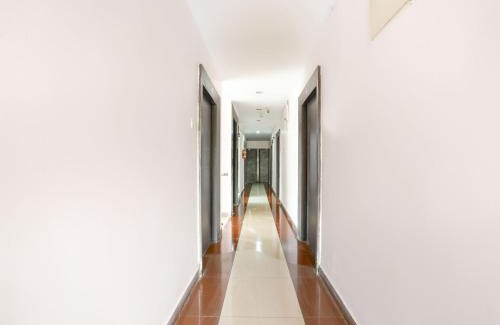 Chanda Nagar Hotel | Spot On Sunshine Inn