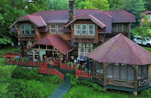 Saranac Lake Casa | Adirondack Great Camp en Lower Lake