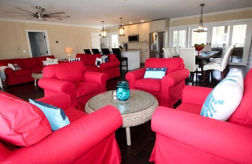 Saint Helena Island Cabina | Sprawling Ocean View Home w/ Massive Deck, Private Pool, & Incredible Views