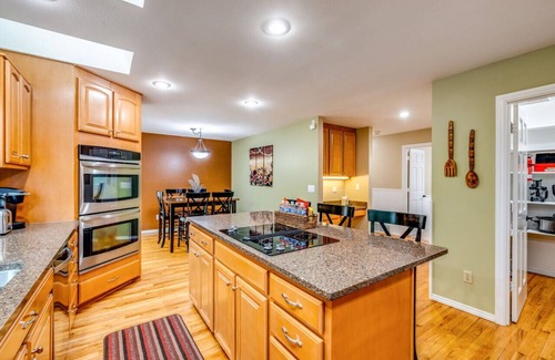 Cottage Lake Casa | Sprawling Redmond Estate