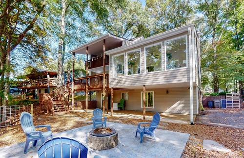 Estill Springs Casa | Spread Out & Relax at The Lake!