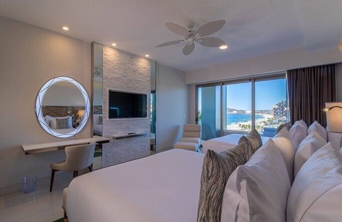 Zona Hotelera Complejo | Spring Break Garza Blanca Cabo! 5Diamond Resort, 3 Bed and 3.5 Bath Oceanfront