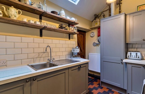 Tunstall Casa | Spring Cottage by Interhome