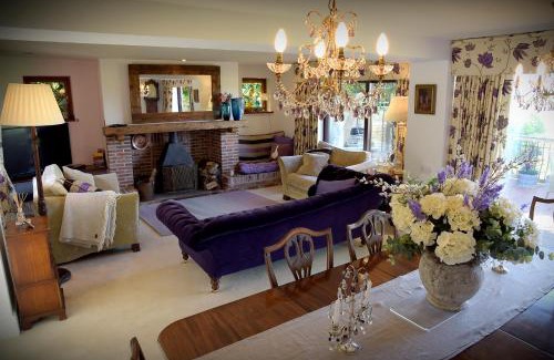 Amberley Casa | Spring Cottage
