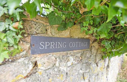 Amberley Casa | Spring Cottage