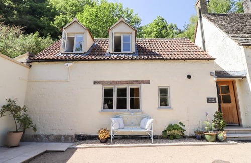 Stroud Casa | Spring Cottage