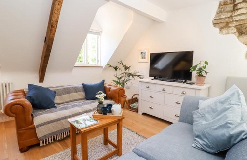 Stroud Casa | Spring Cottage
