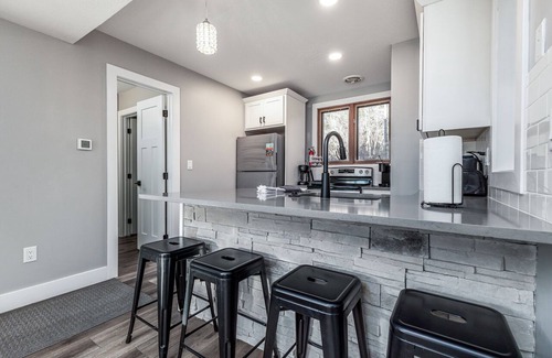 The Galena Territory Condominio | Spring Creek Sanctuary 2BR Villa – Fireplace, Deck & Owners’ Club Access