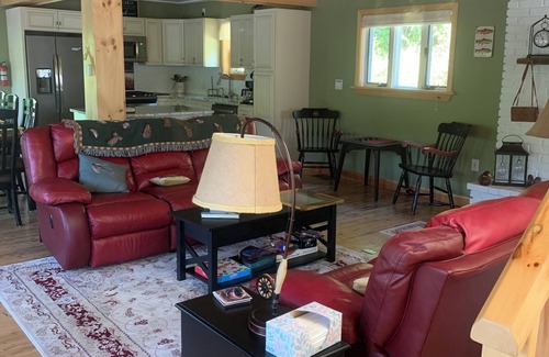 Bellefonte Casa | Spring Creek stream front - steps to world class fly fishing and minutes to PSU.