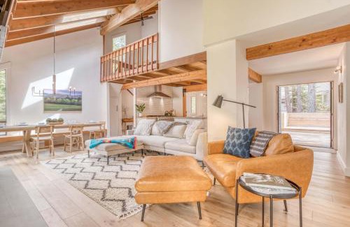 Black Butte Ranch Casa | Spring Home 42 - Meredith Lodging