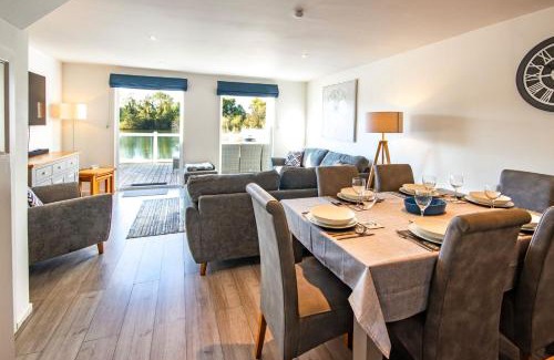 South Cerney Casa | Spring Lake 52, Eider Lodge - P