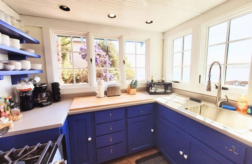Bodega Bay Cabaña | Spring Lily! Amazing View! Hot Tub! Serene house & WiFi in beautiful Bodega Bay