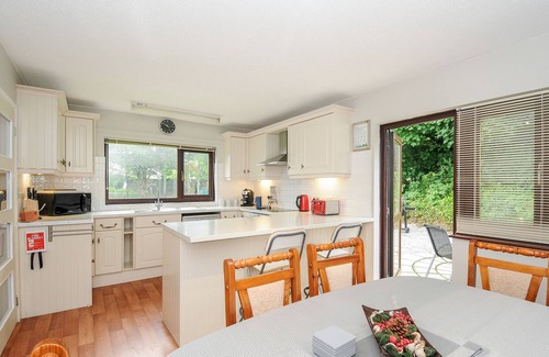 Bude Cabaña | SPRING LODGE, pet friendly, country holiday cottage in Kilkhampton
