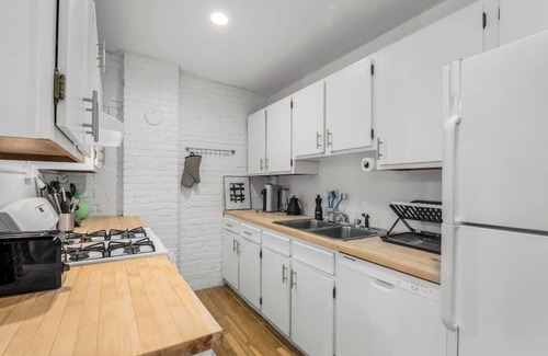 SoHo Apartamento | Spring PH by StayHaus | 2BR Full-floor Soho Loft