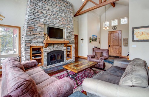 Quandary Village Casa | La perfecta y elegante casa de montaña cómoda con 3 chimeneas y asientos con hidromasaje 7