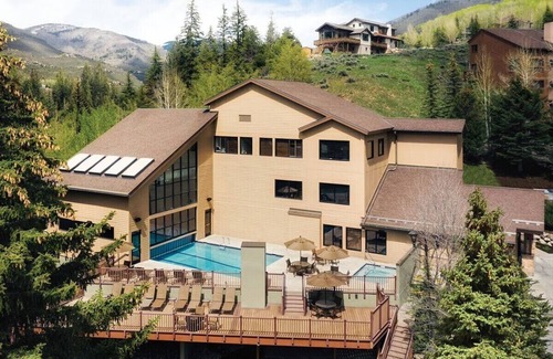 Vail Villa | Spring Ski in Beautiful Vail, CO - Luxury 2 bedroom, 2 1/2 bath Villa - sleeps 8