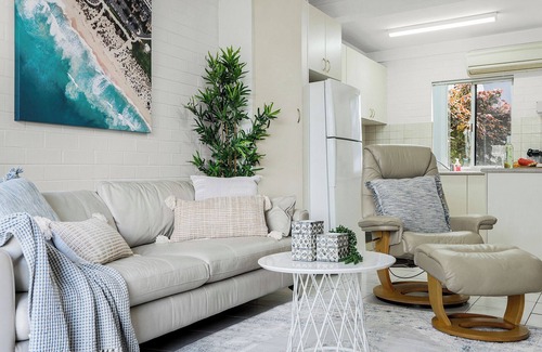 Scarborough Apartamento | *Spring Special* Sun, Sand and Smiles: Your Perfect Beach Getaway