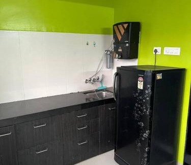Mundhwa Apartamento | Spring Studio Apartment Opp Passport Office with AC Balcony WiFi Kitchenette