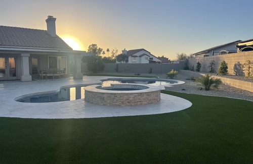Glendale Casa | Spring Training Dream! Large yard, salt water pool/spa, billiards/ping pong