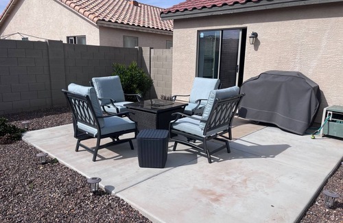 Surprise Casa | Hermosamente remodelada casa 3BD, 2BA en Surprise, AZ