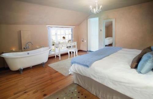 Helston Casa | Spring Water Barn
