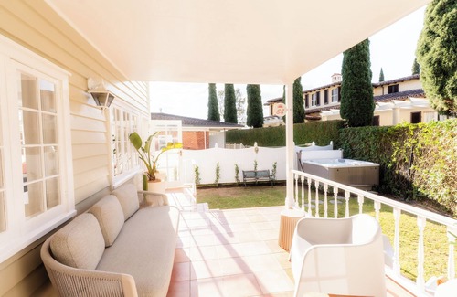 St. Heliers Casa | Springcombe Sunset - St Heliers Beach House