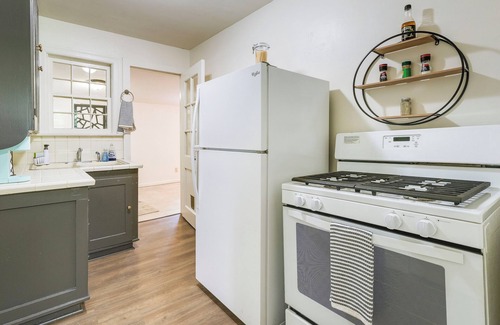 Springfield Casa | Springfield Home w/ Yard: 3 Mi to Downtown!