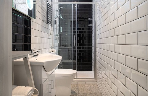 Coleshill Casa | Springfield House - Birmingham Airport & NEC