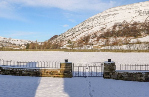 Worton Cabaña | Springs Cottage, MUKER