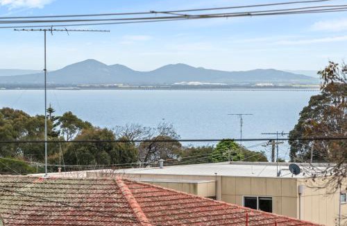 Clifton Springs Casa | Springs Getaway, Bayviews, Sleeps 6, Boat Parking