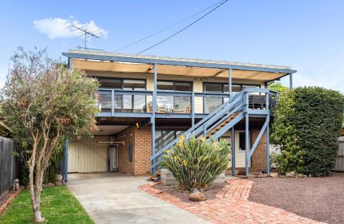 Clifton Springs Casa | Springs Getaway, Bayviews, Sleeps 6, Boat Parking
