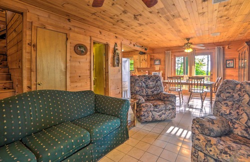 Springville Cabina | Springville Cabin on Kentucky Lake w/ Deck!