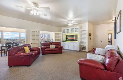 Springville Casa | Springville Welcome Home: spacious 5-bedroom house in delightful Springville