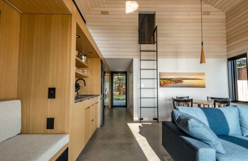 Chimney Corner Cabaña | Spruce - Luxury 1 BR Cottage