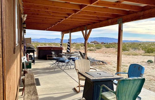 Landers Casa | 🌵 Spy Mountain Hideout on 5 Acres w/ Hot Tub | ATV Paradise & Privacy 🌵