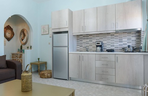 Kalamaki Apartamento | Apartamentos Spyros (5 apartamentos) con piscina en Kalamaki