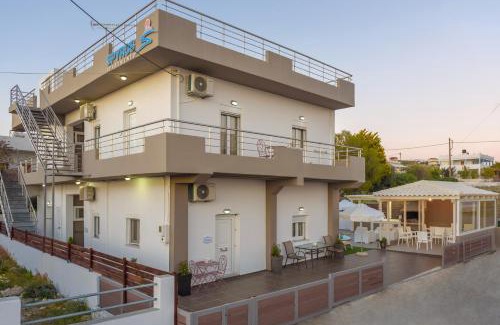 Kalamaki Apartamento | Spyros Apartments with Pool