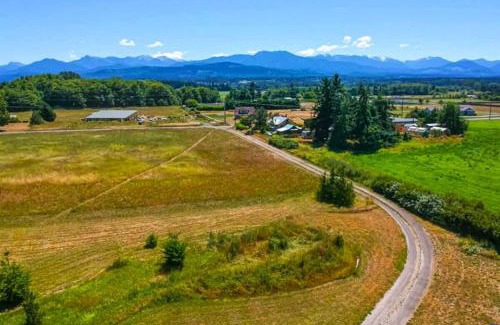 Sequim Casa | Sq Rileys Farmette