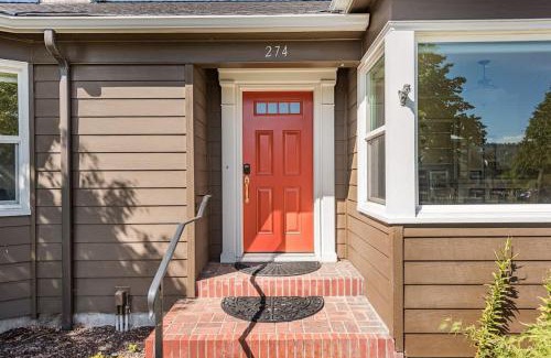 Sequim Casa | Sq Urban Retreat