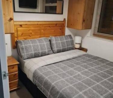 Cowes Apartamento | SQUIRRELSTONE