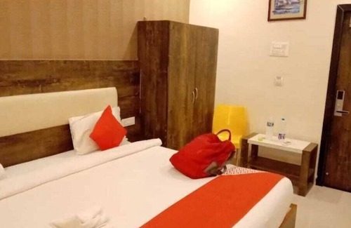 Bhavanipuram Hotel | SR GRAND HOTEL