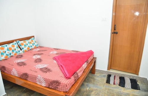 Valparai Casa | Sri Murugan Homestay